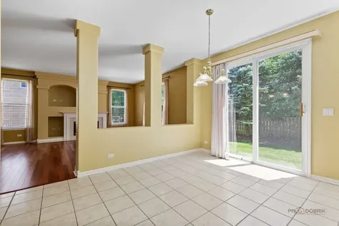 1713 Nathan Lane Libertyville IL 60048