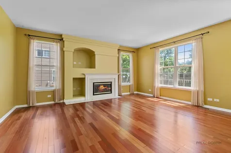 1713 Nathan Lane Libertyville IL 60048