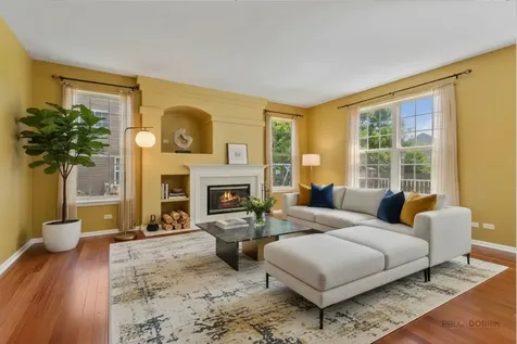 1713 Nathan Lane Libertyville IL 60048