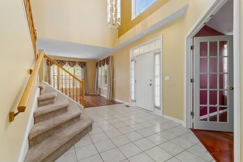 1713 Nathan Lane Libertyville IL 60048