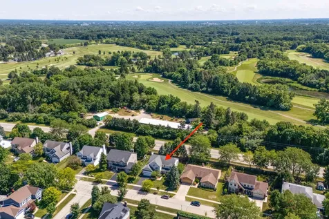 1713 Nathan Lane Libertyville IL 60048