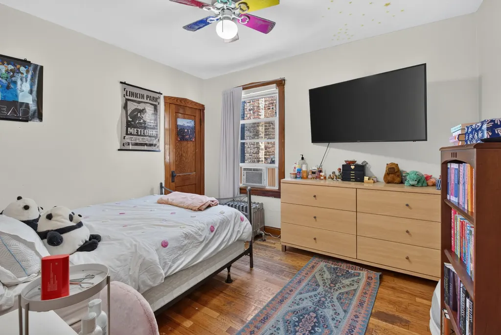2926 North Avers Avenue Chicago IL 60618