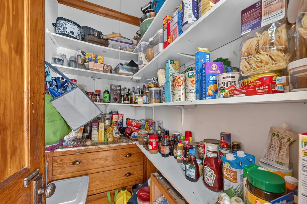 2926 North Avers Avenue Chicago IL 60618