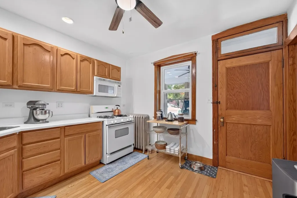 2926 North Avers Avenue Chicago IL 60618