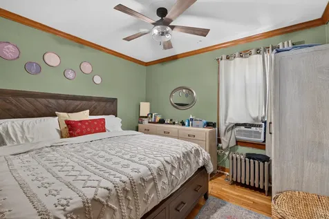 2926 North Avers Avenue Chicago IL 60618