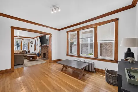 2926 North Avers Avenue Chicago IL 60618
