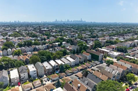 2926 North Avers Avenue Chicago IL 60618