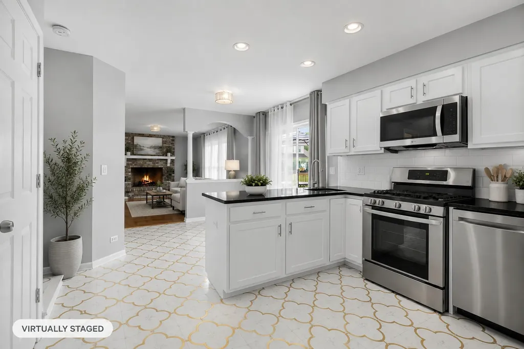 17 Cherrywood Drive Schaumburg IL 60194