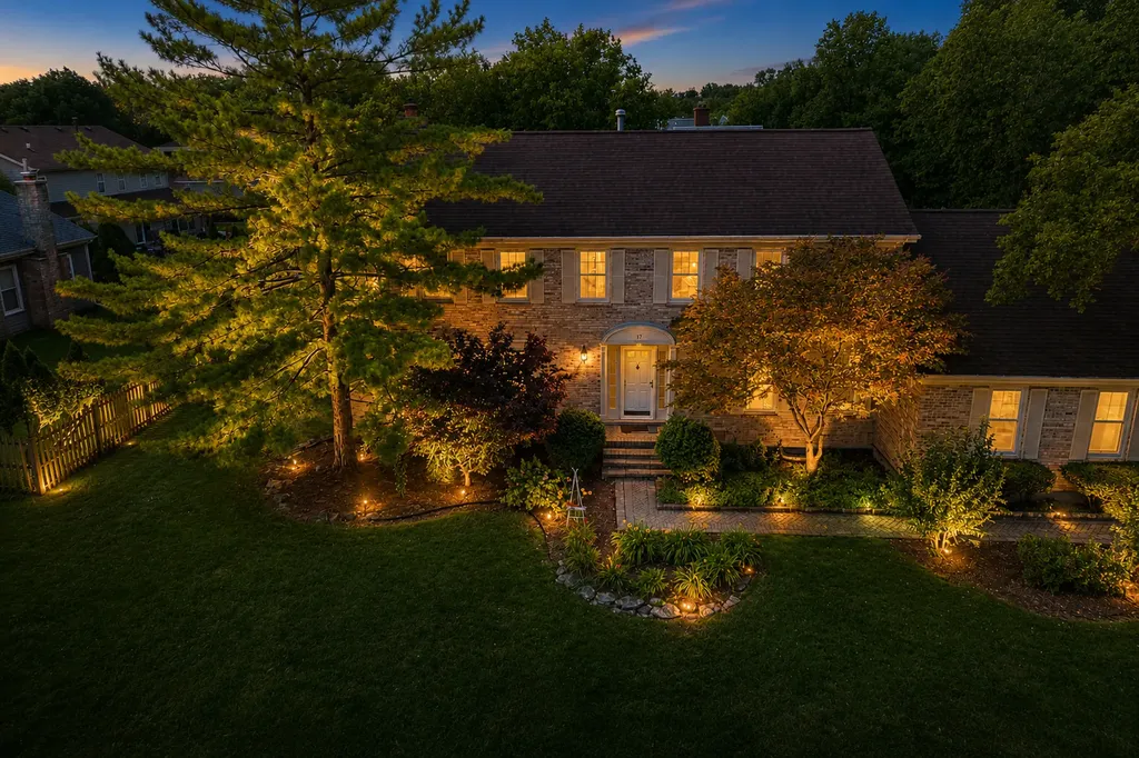 17 Cherrywood Drive Schaumburg IL 60194