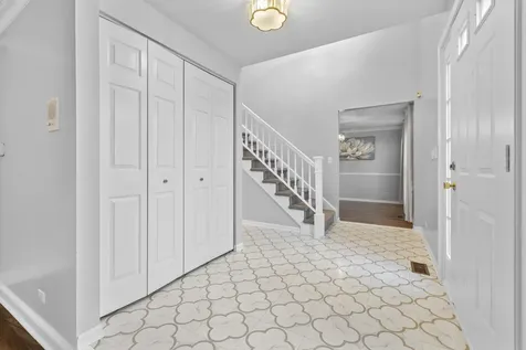 17 Cherrywood Drive Schaumburg IL 60194