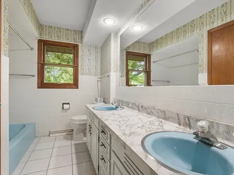 4367 Shorewood Drive Rockford IL 61101