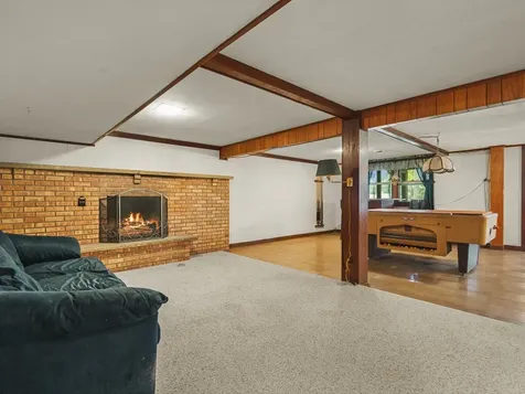 4367 Shorewood Drive Rockford IL 61101