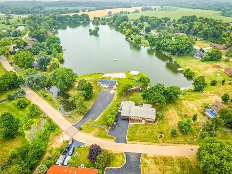 4367 Shorewood Drive Rockford IL 61101