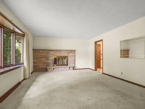4367 Shorewood Drive Rockford IL 61101
