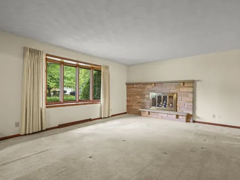 4367 Shorewood Drive Rockford IL 61101