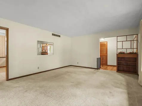 4367 Shorewood Drive Rockford IL 61101