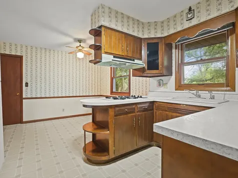 4367 Shorewood Drive Rockford IL 61101