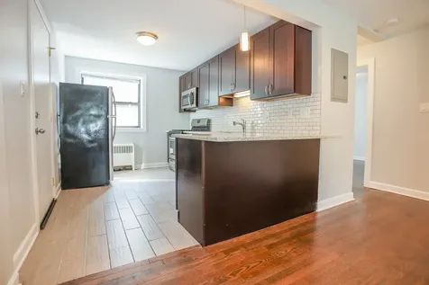 6803 North Ridge Boulevard Chicago IL 60645