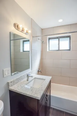 6803 North Ridge Boulevard Chicago IL 60645