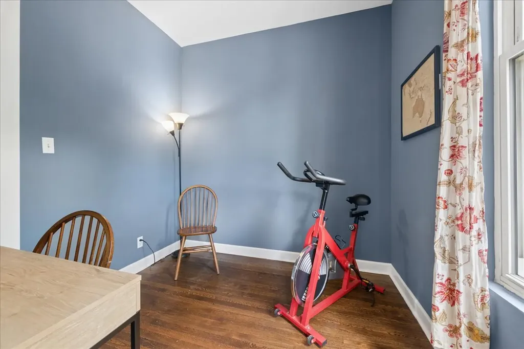 2835 West Wellington Avenue Chicago IL 60618