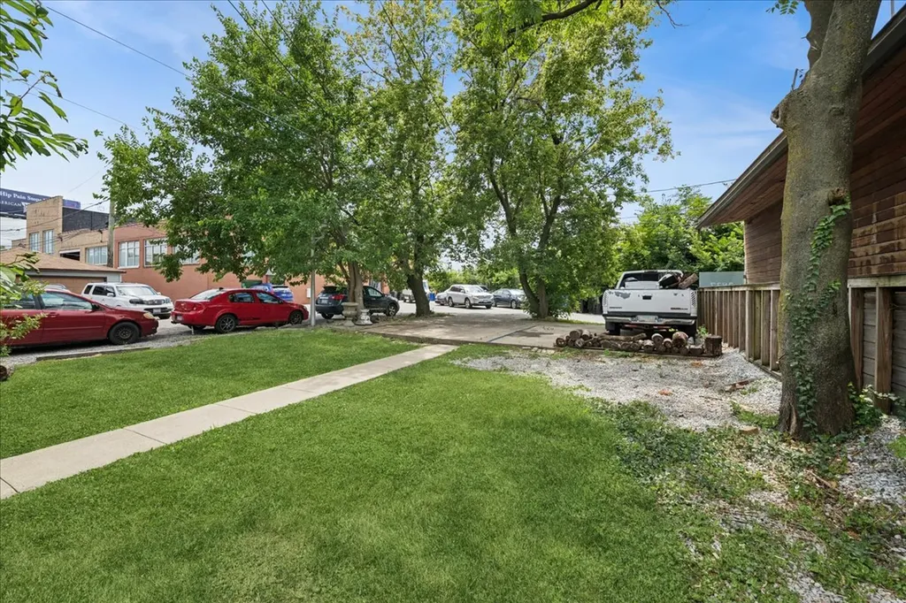 2835 West Wellington Avenue Chicago IL 60618