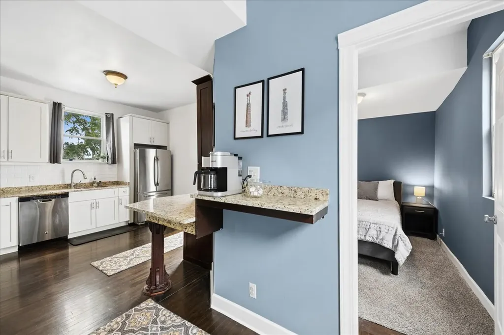 2835 West Wellington Avenue Chicago IL 60618