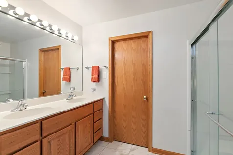 17 Garden Crescent Court Elgin IL 60123