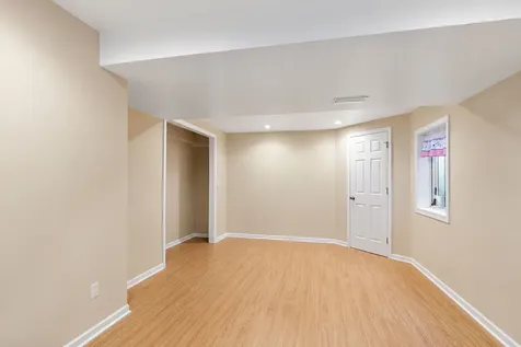 17 Garden Crescent Court Elgin IL 60123
