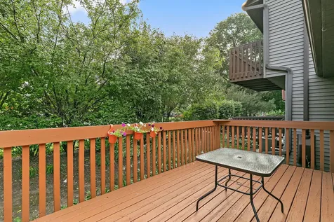 17 Garden Crescent Court Elgin IL 60123