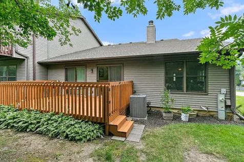 17 Garden Crescent Court Elgin IL 60123
