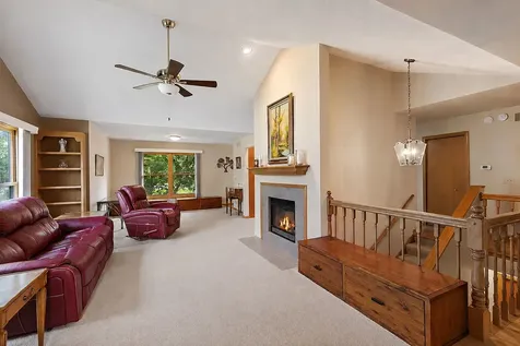 17 Garden Crescent Court Elgin IL 60123