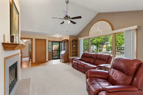17 Garden Crescent Court Elgin IL 60123
