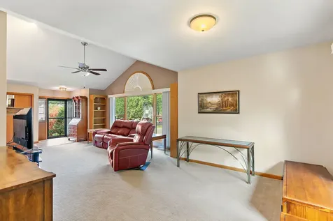 17 Garden Crescent Court Elgin IL 60123