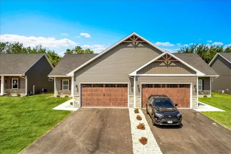 609 Anjali Court Sycamore IL 60178
