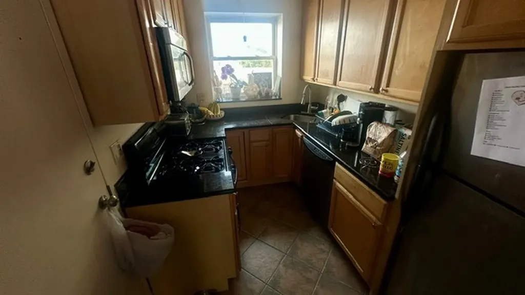 4728 North Kenneth Avenue Chicago IL 60630
