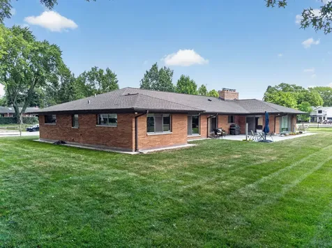 601 Marion Avenue St. Charles IL 60174