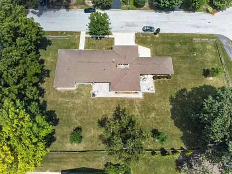 601 Marion Avenue St. Charles IL 60174