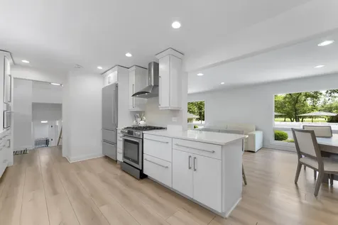 617 South Glendale Lane Mount Prospect IL 60056