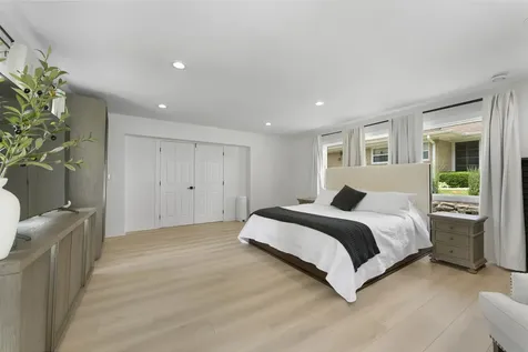 617 South Glendale Lane Mount Prospect IL 60056