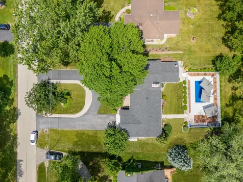 617 South Glendale Lane Mount Prospect IL 60056