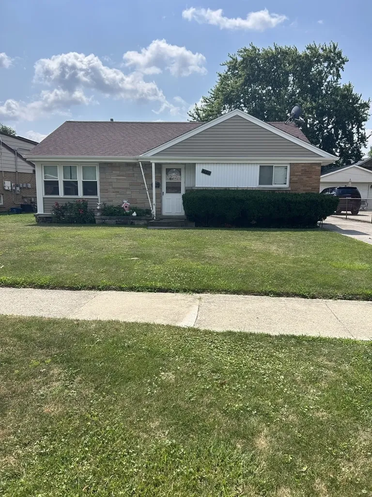 7521 Arcadia Street Morton Grove IL 60053