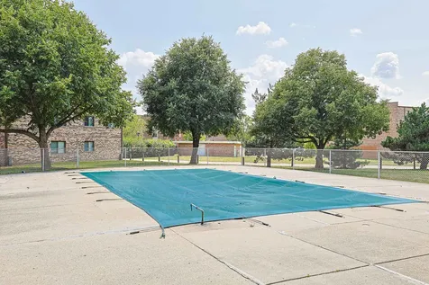 210 Klein Creek Court Carol Stream IL 60188
