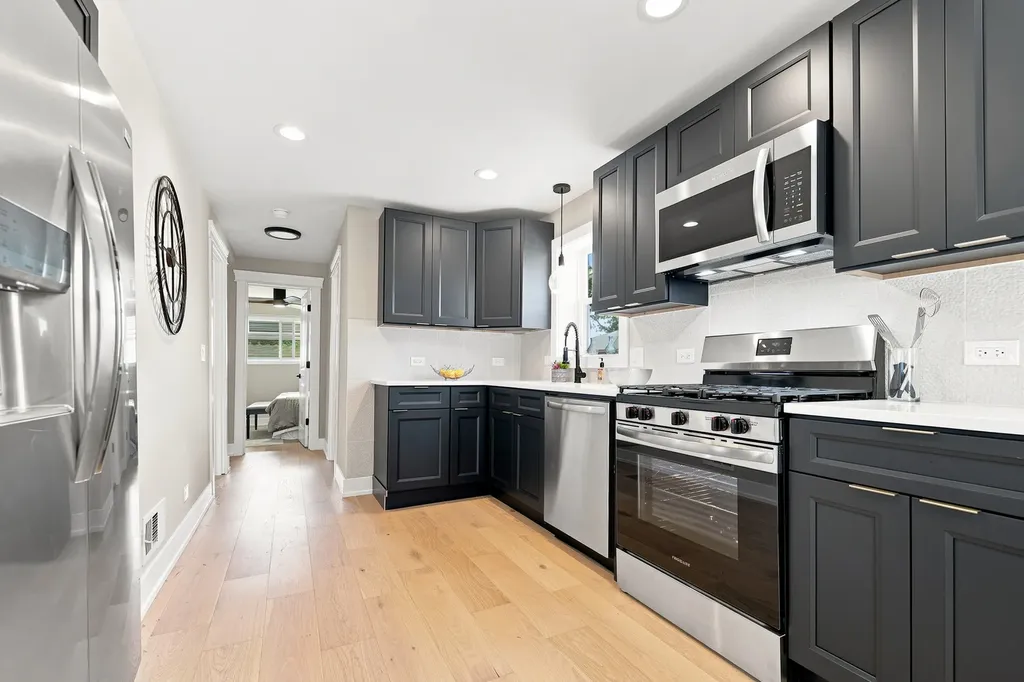9314 South Colfax Avenue Chicago IL 60617