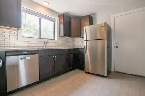 6807 North Ridge Boulevard Chicago IL 60645