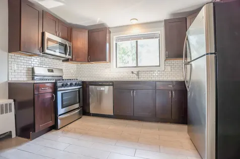 6807 North Ridge Boulevard Chicago IL 60645