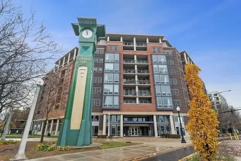 437 West Division Street Chicago IL 60610