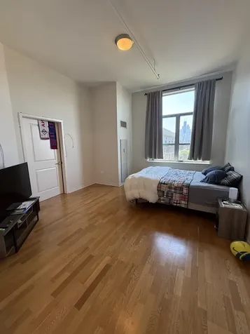 437 West Division Street Chicago IL 60610