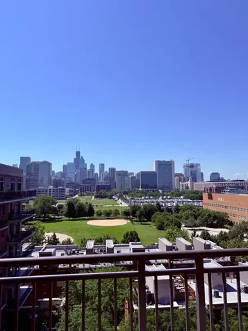437 West Division Street Chicago IL 60610