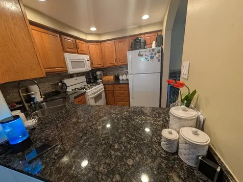 9421 South Roberts Road Hickory Hills IL 60457