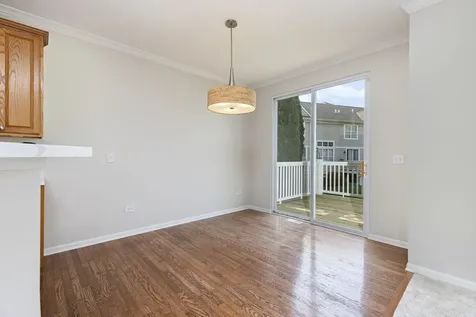 487 Vaughn Circle Aurora IL 60502